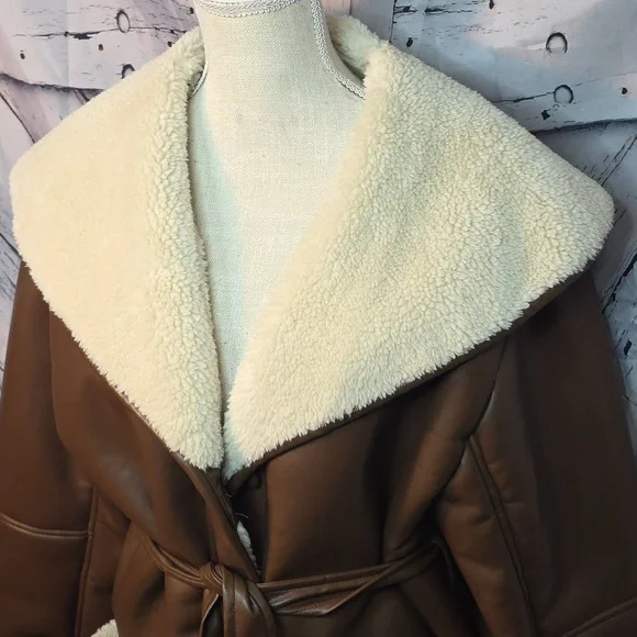 WeWoreWhat Brown and Cream Teddy Jacket In Medium As Is - Picture 3 of 7